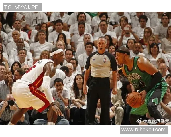 三分雨倾洒赛场新时代篮球风暴掀起NBA常规赛热潮