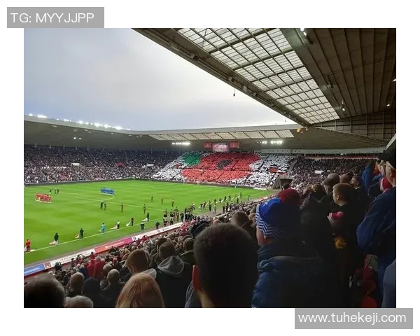 国家德比的传奇对决百年恩怨情仇在绿茵场上再续辉煌